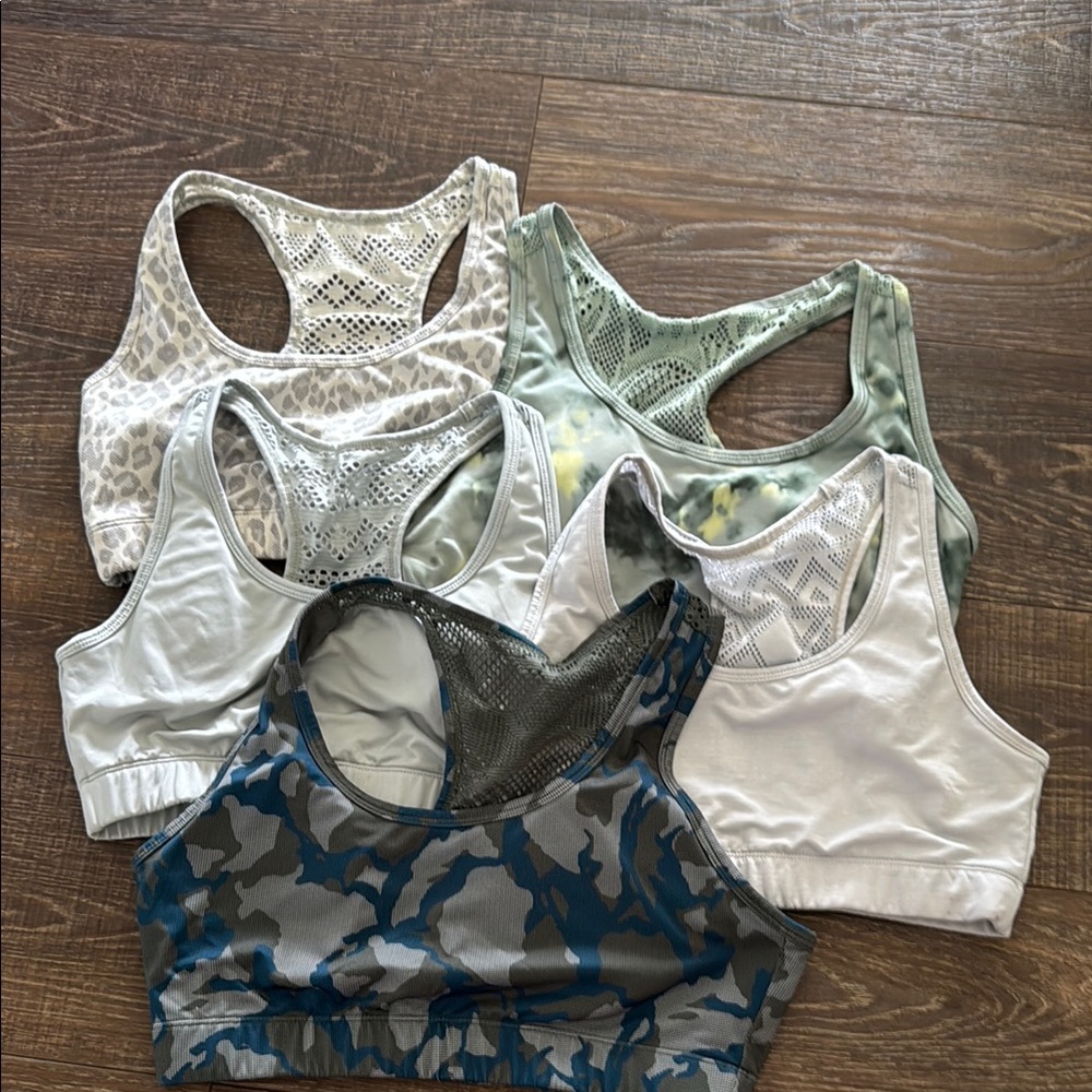 **DONATED**
Women's Camouflage and Patterned Sports Bras Set